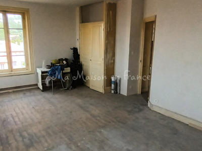 Appartement - 80 m² - 3 pièces