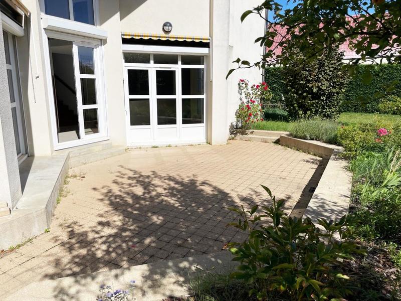 Maison - 170 m² - 7 pièces
