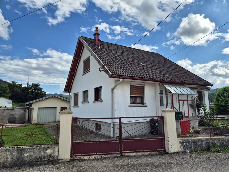 Maison - 95 m² - 5 pièces