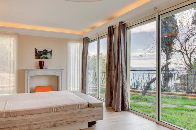 Villa - 295 m² - 7 pièces