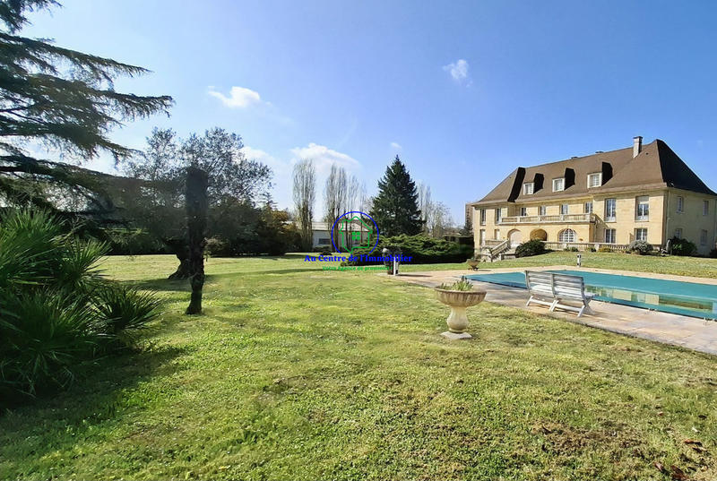 Appartement - 143 m² - 5 pièces