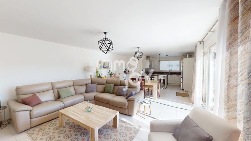 Maison - 136 m² - 6 pièces