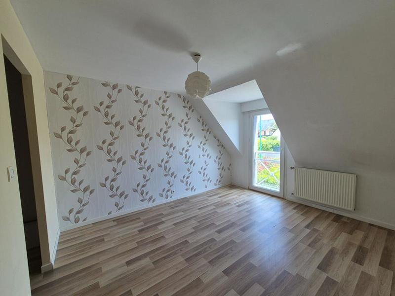 Maison - 180 m² - 7 pièces