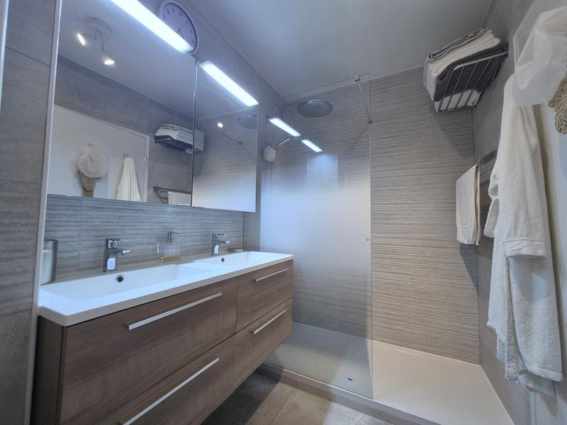 Appartement - 81 m² - 3 pièces