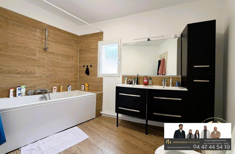 Villa - 92 m² - 4 pièces