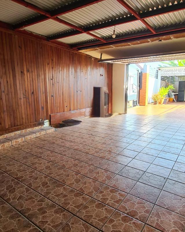 Maison - 159 m² - 5 pièces