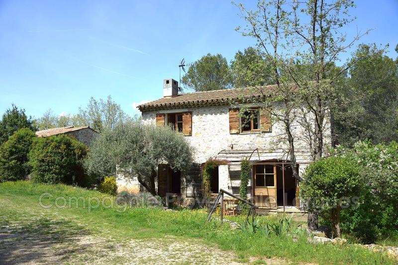 Maison - 215 m² - 7 pièces