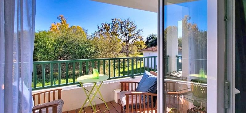 Appartement - 80 m² - 3 pièces