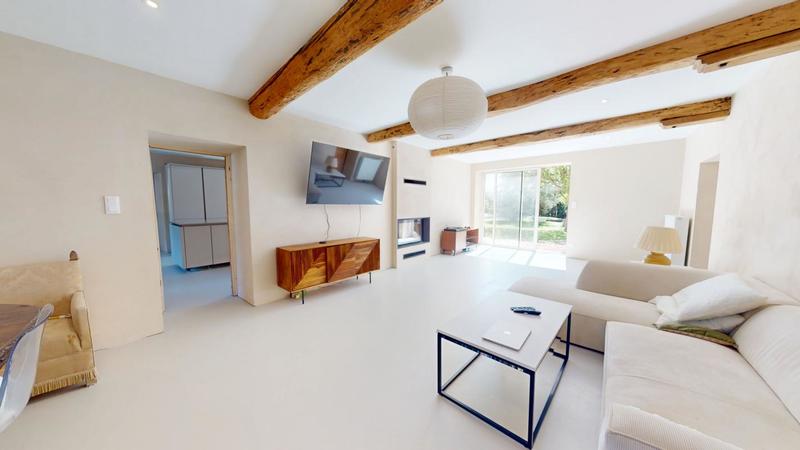 Propriété - 373 m² - 10 pièces