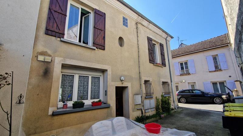 Immeuble - 183 m² - 9 pièces