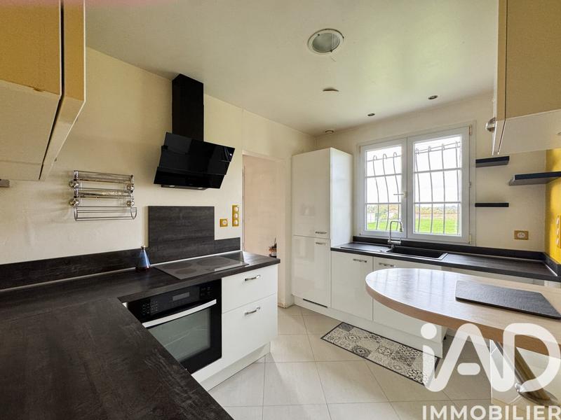 Maison - 95 m² - 5 pièces