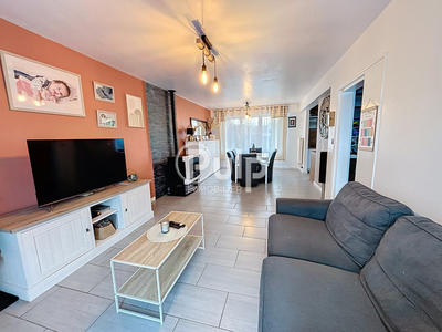 Maison - 90 m² - 5 pièces