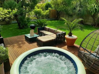 Maison - 173 m² - 7 pièces