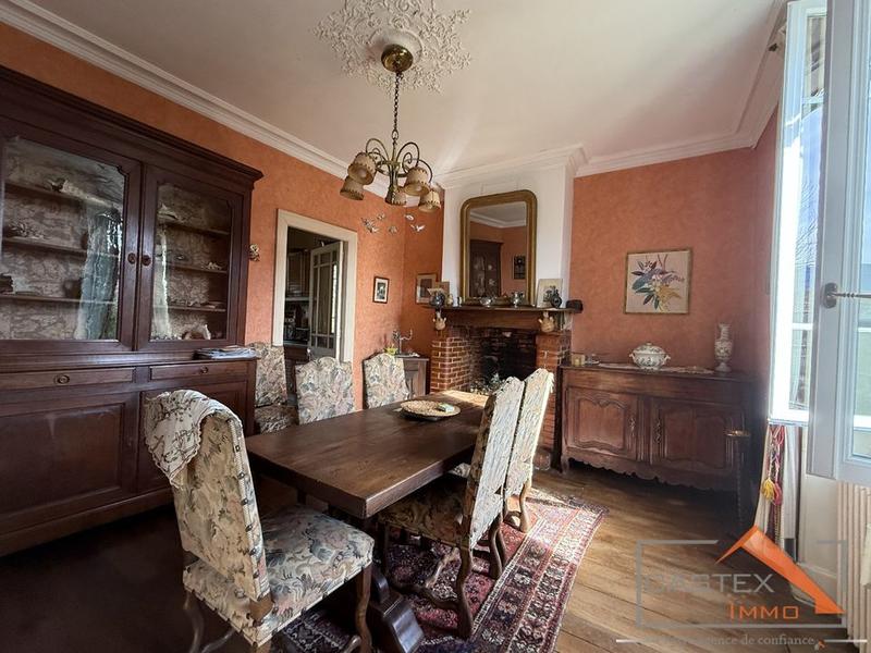 Maison bourgeoise - 224 m² - 9 pièces