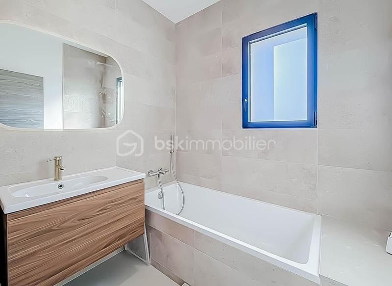 Maison - 170 m² - 5 pièces