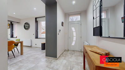 Maison ancienne - 212 m² - 7 pièces