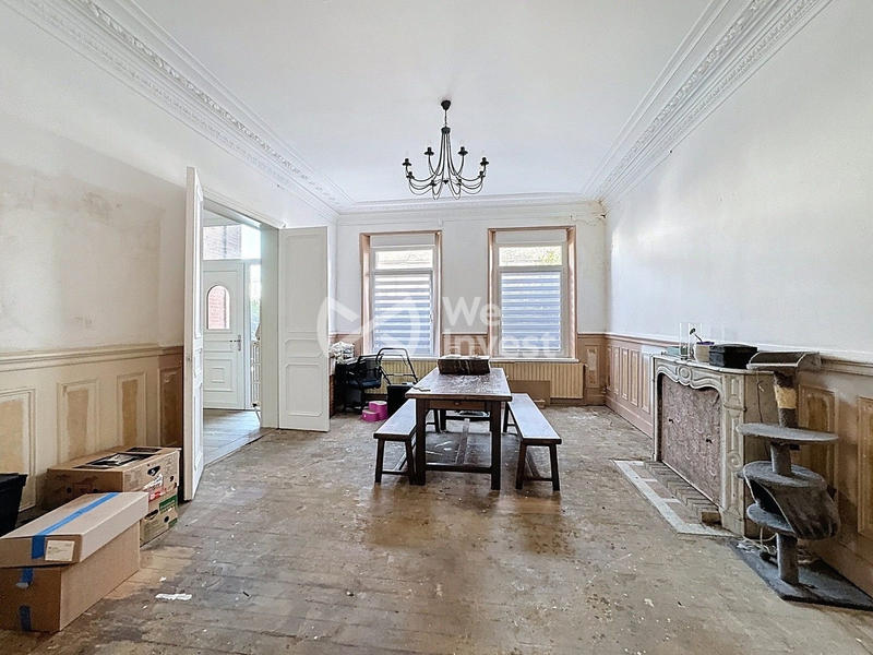 Maison - 200 m² - 10 pièces