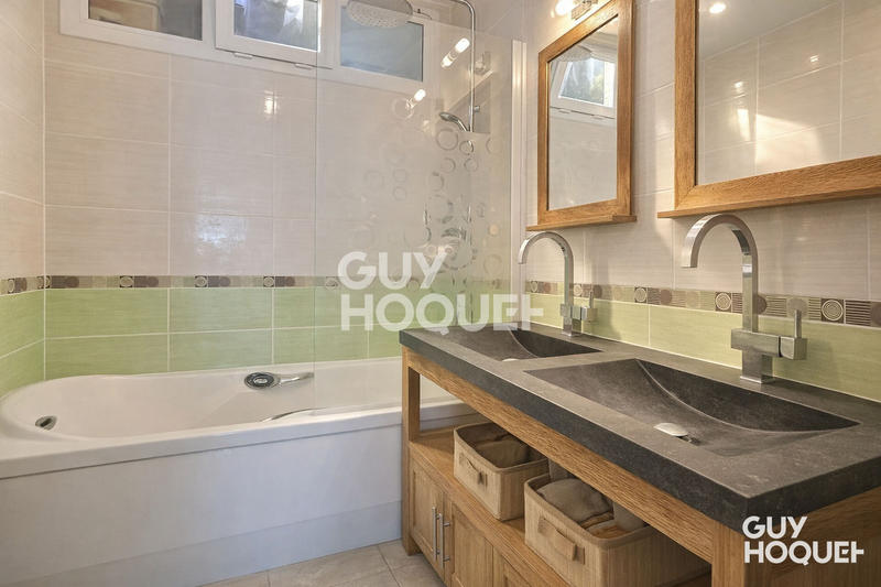 Appartement - 76 m² - 4 pièces