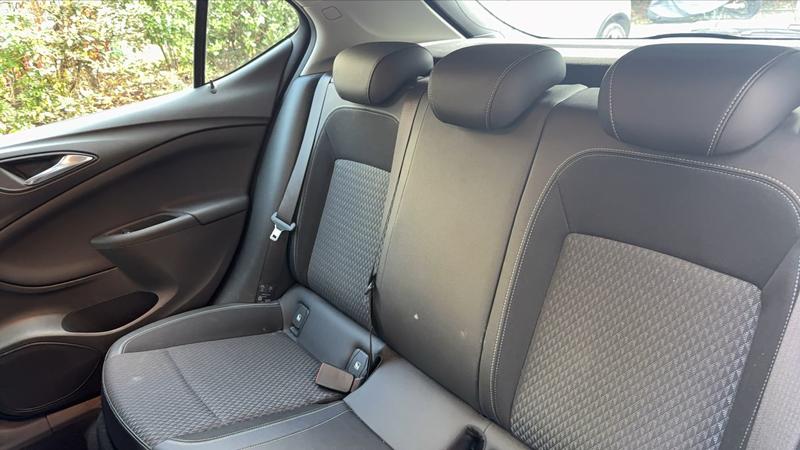 Opel Astra 1.0 Turbo 105 Elegance