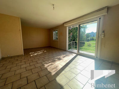 Maison - 94 m² - 5 pièces