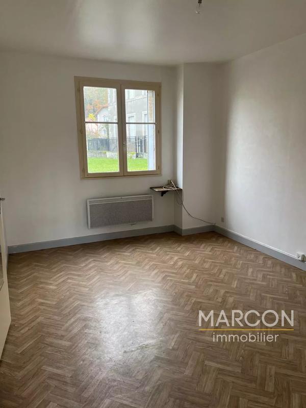 Maison - 196 m² - 11 pièces