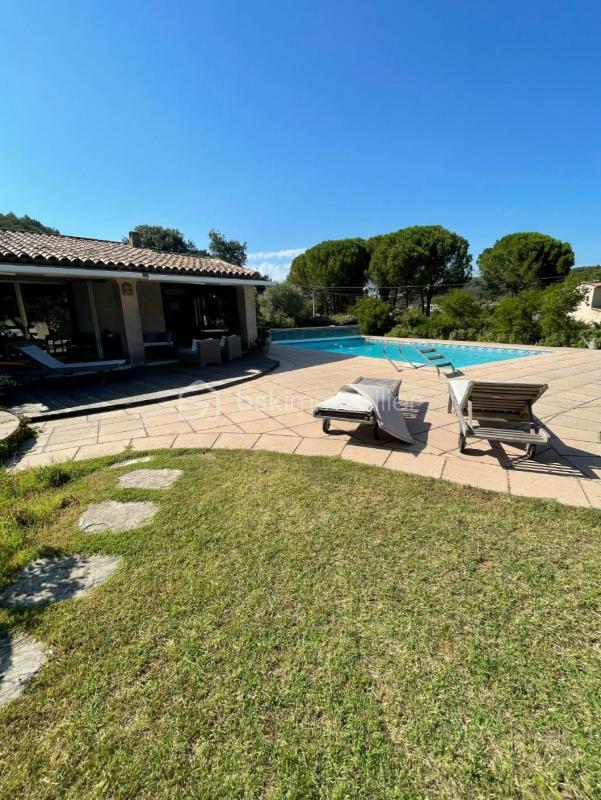 Maison traditionnelle - 130 m² - 5 pièces