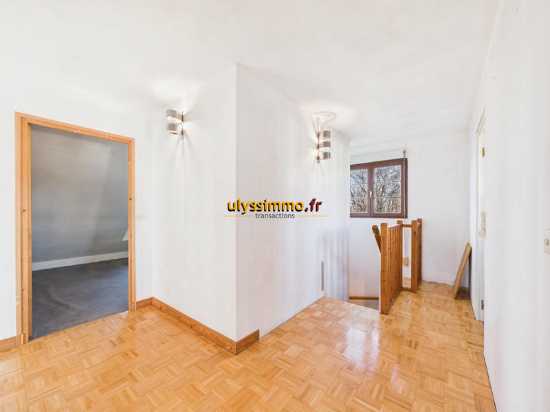 Maison - 138 m² - 7 pièces