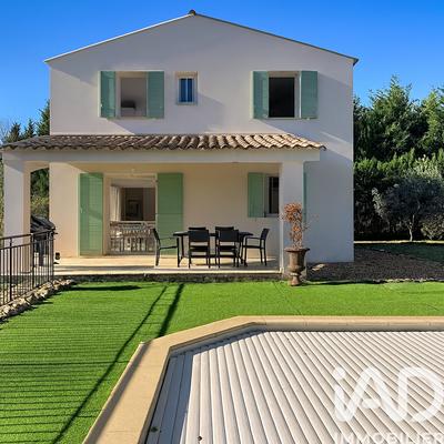 Maison - 105 m² - 5 pièces