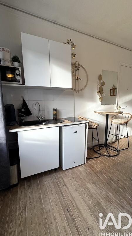 Studio - 11 m² - 1 pièce