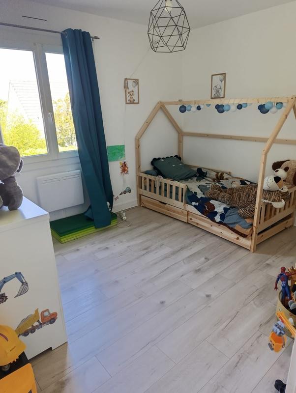 Maison traditionnelle - 90 m² - 4 pièces