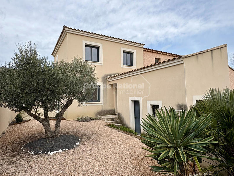Villa - 90 m² - 4 pièces