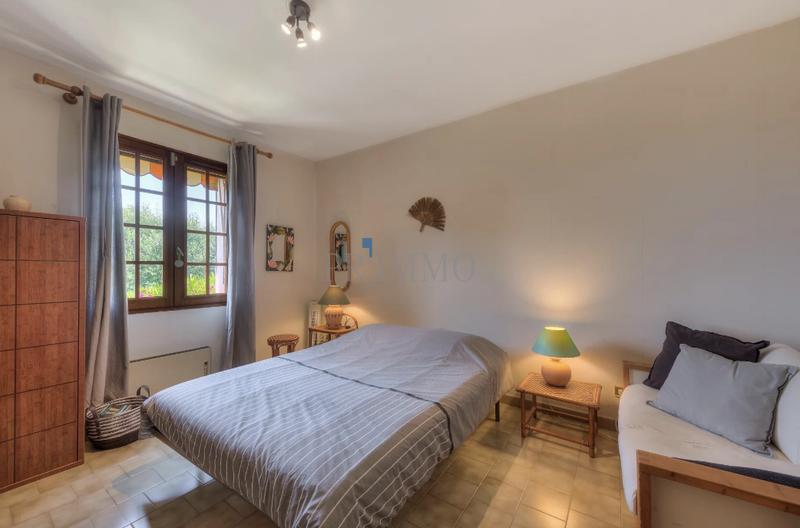 Villa - 90 m² - 4 pièces