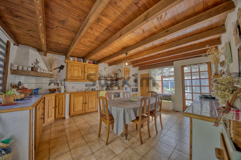 Mas - 132 m² - 7 pièces