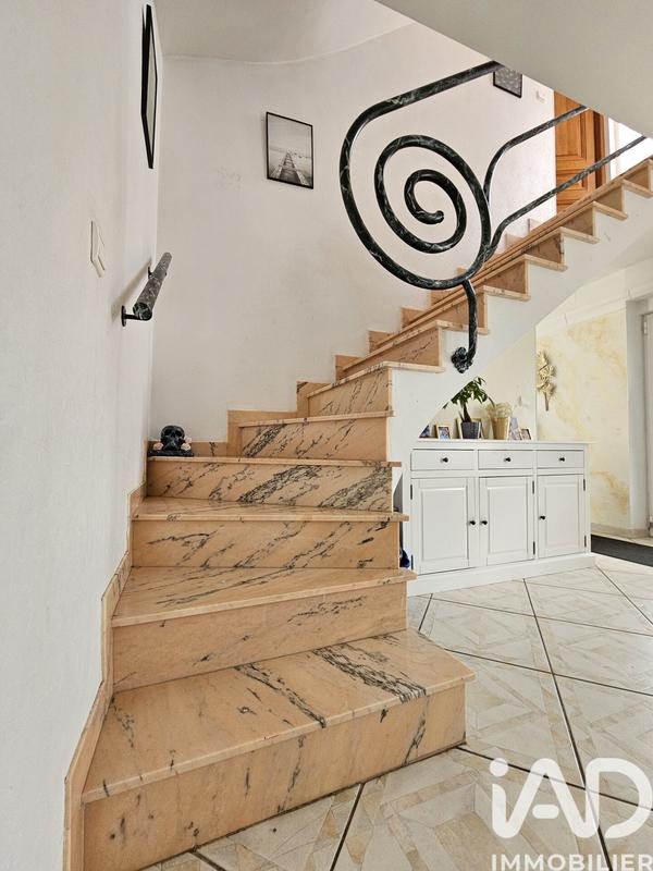 Appartement - 131 m² - 4 pièces