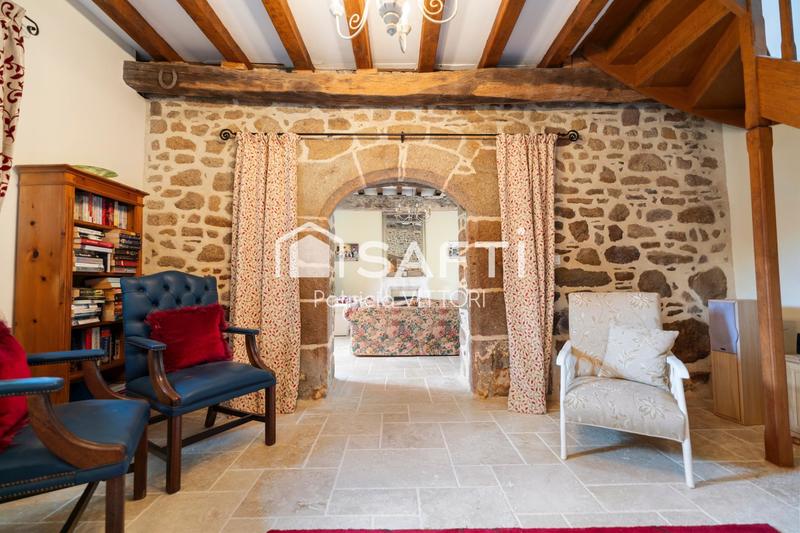 Maison - 222 m² - 8 pièces