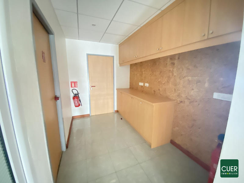 Local commercial - 209 m² - 5 pièces