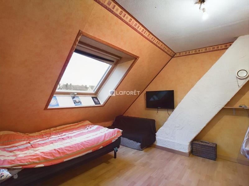 Maison - 80 m² - 5 pièces