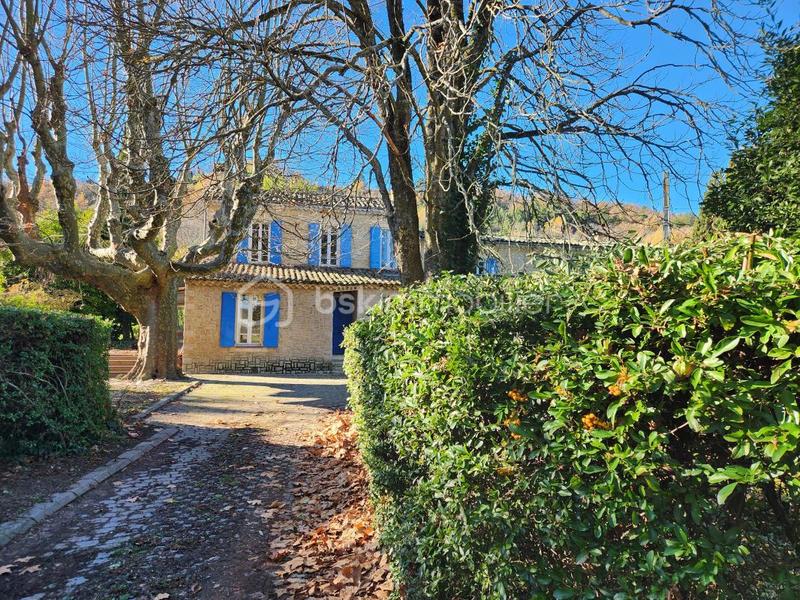 Maison en pierre - 193 m² - 6 pièces