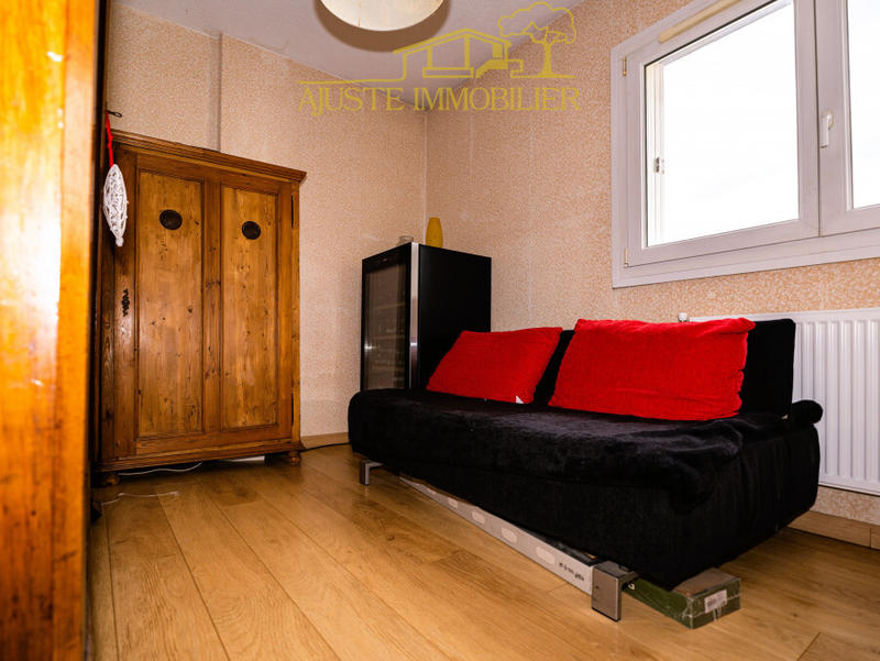 Appartement - 80 m² - 4 pièces