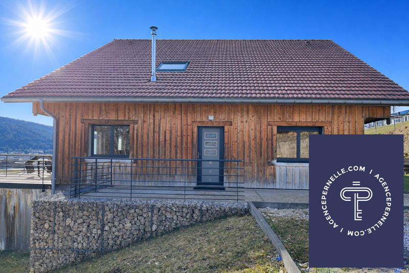 Maison - 107 m² - 5 pièces