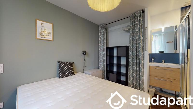 Chambre - 11 m² - 1 pièce