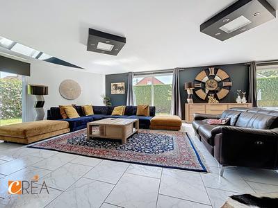 Maison - 194 m² - 6 pièces