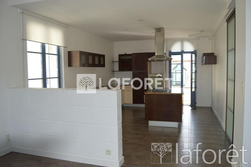 Appartement - 220 m² - 5 pièces