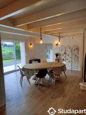 Maison - 300 m² - 5 pièces