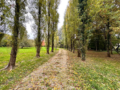 Maison - 204 m² - 6 pièces