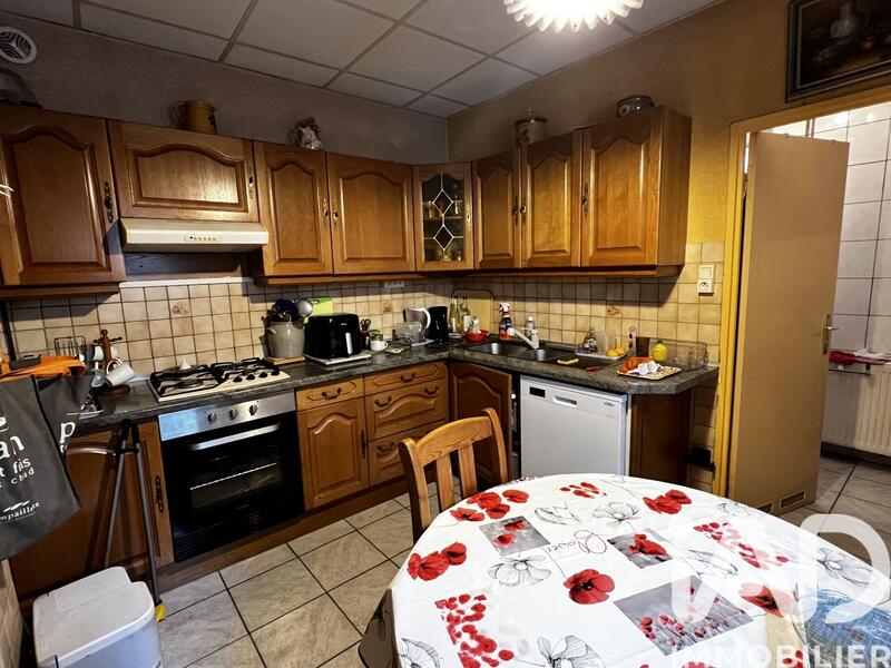 Appartement - 185 m² - 5 pièces