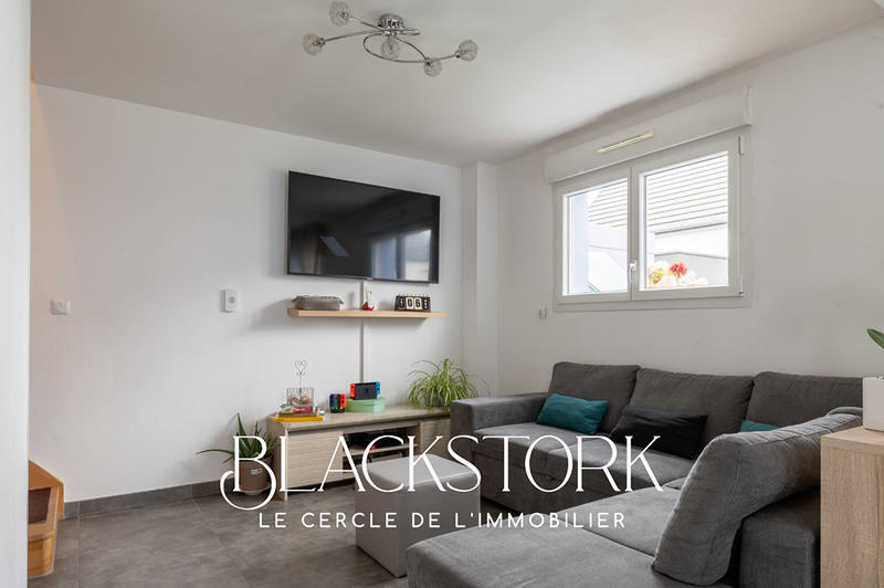 Maison - 90 m² - 6 pièces