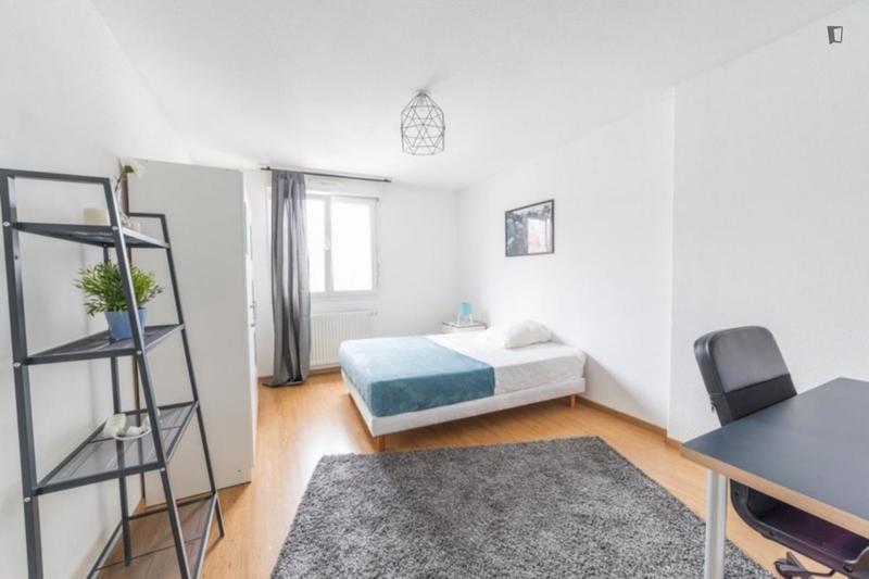 Chambre - 17 m² - 4 pièces