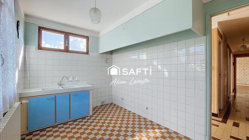 Maison - 165 m² - 8 pièces