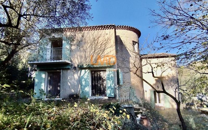 Villa - 159 m² - 6 pièces